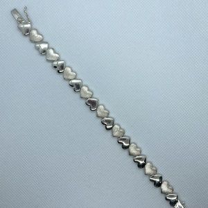 Sterling Silver 925 Heart Bracelet with Box Clasp 7”